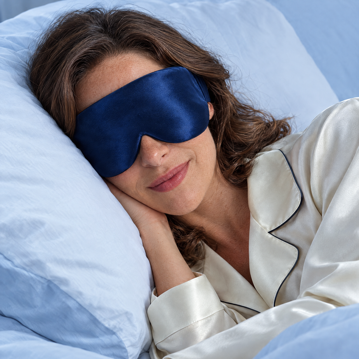 Cloud-Contour Night Mask